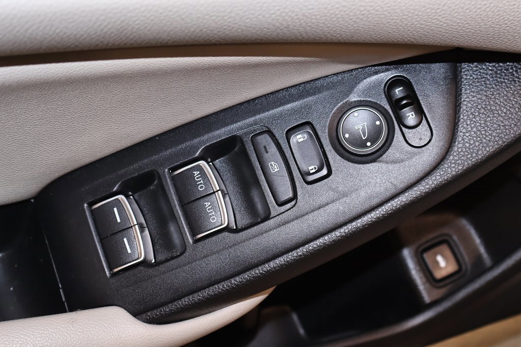 Used 2019 Honda Accord LX image 15