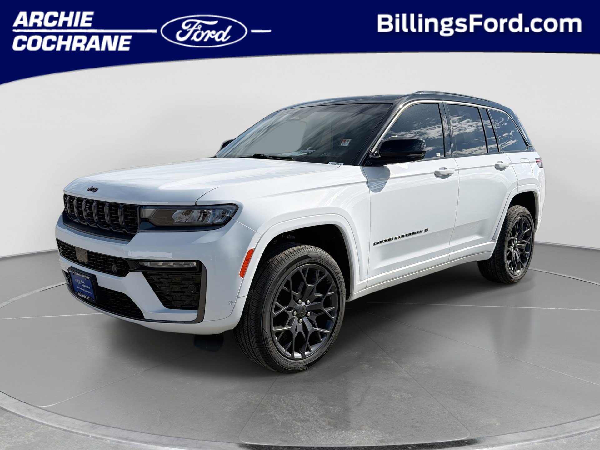 Used 2026 Jeep Grand Cherokee Summit w/ Obsidian Package