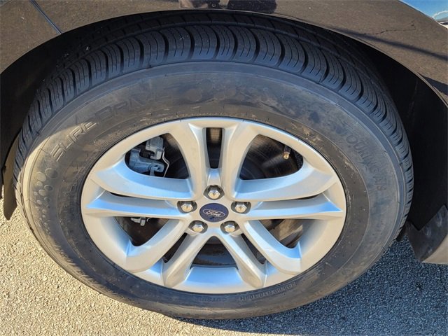 Certified 2019 Ford Edge SEL w/ Equipment Group 201A image 17