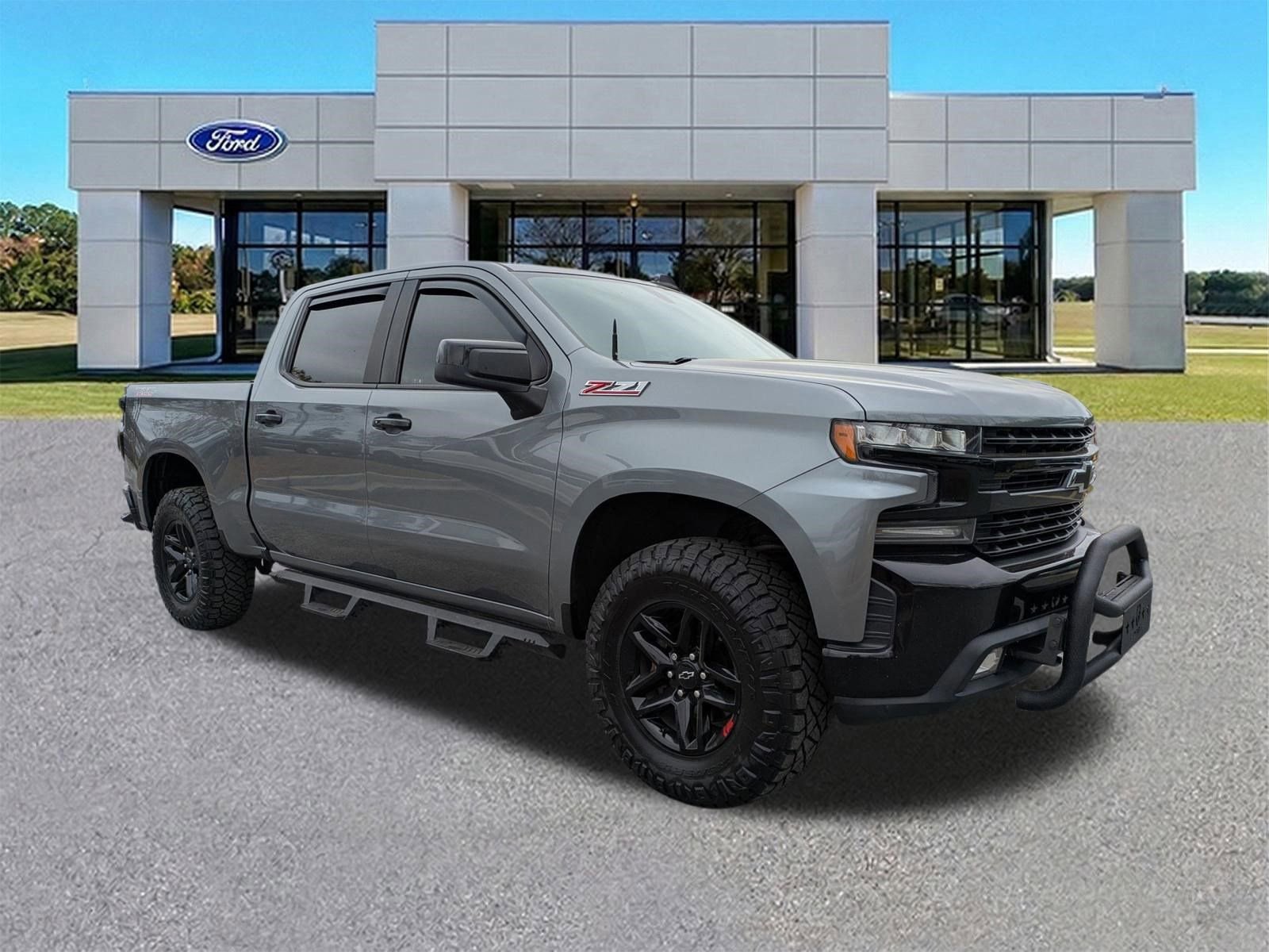 Used 2020 Chevrolet Silverado 1500 LT Trail Boss image 4
