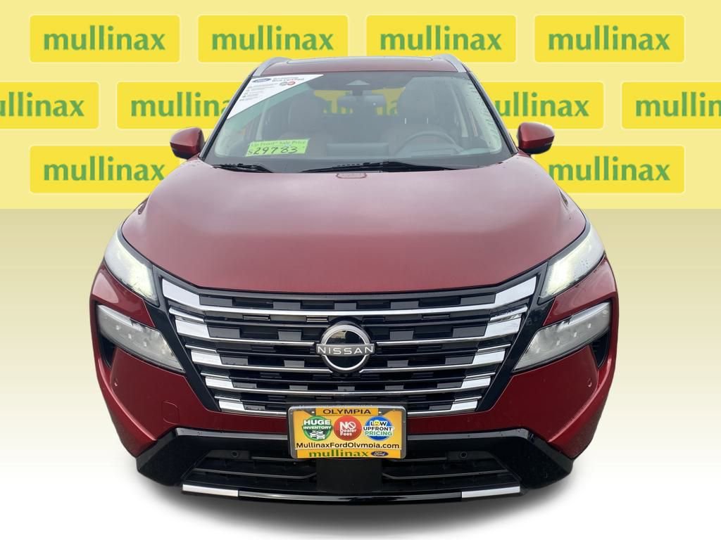 Used 2024 Nissan Rogue Platinum w/ Platinum Premium Package image 16