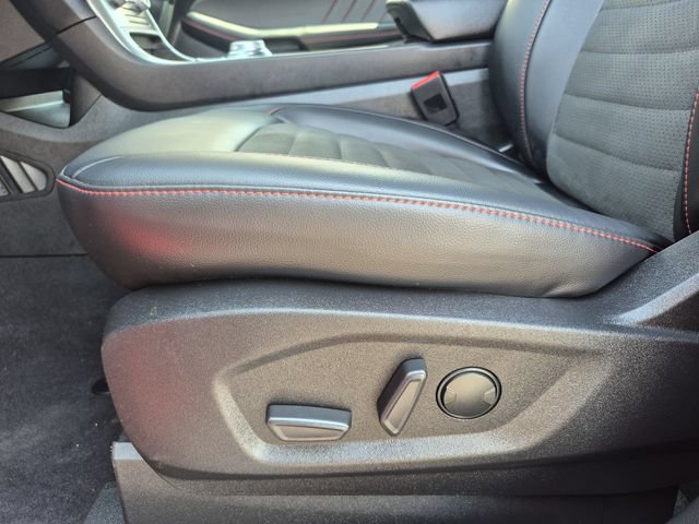 Certified 2024 Ford Edge ST-Line AWD/4WD image 24