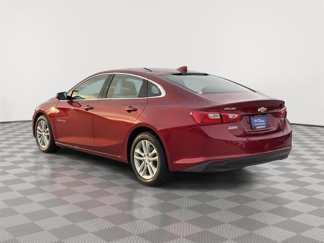 Used 2018 Chevrolet Malibu LT w/ Leather Package image 3