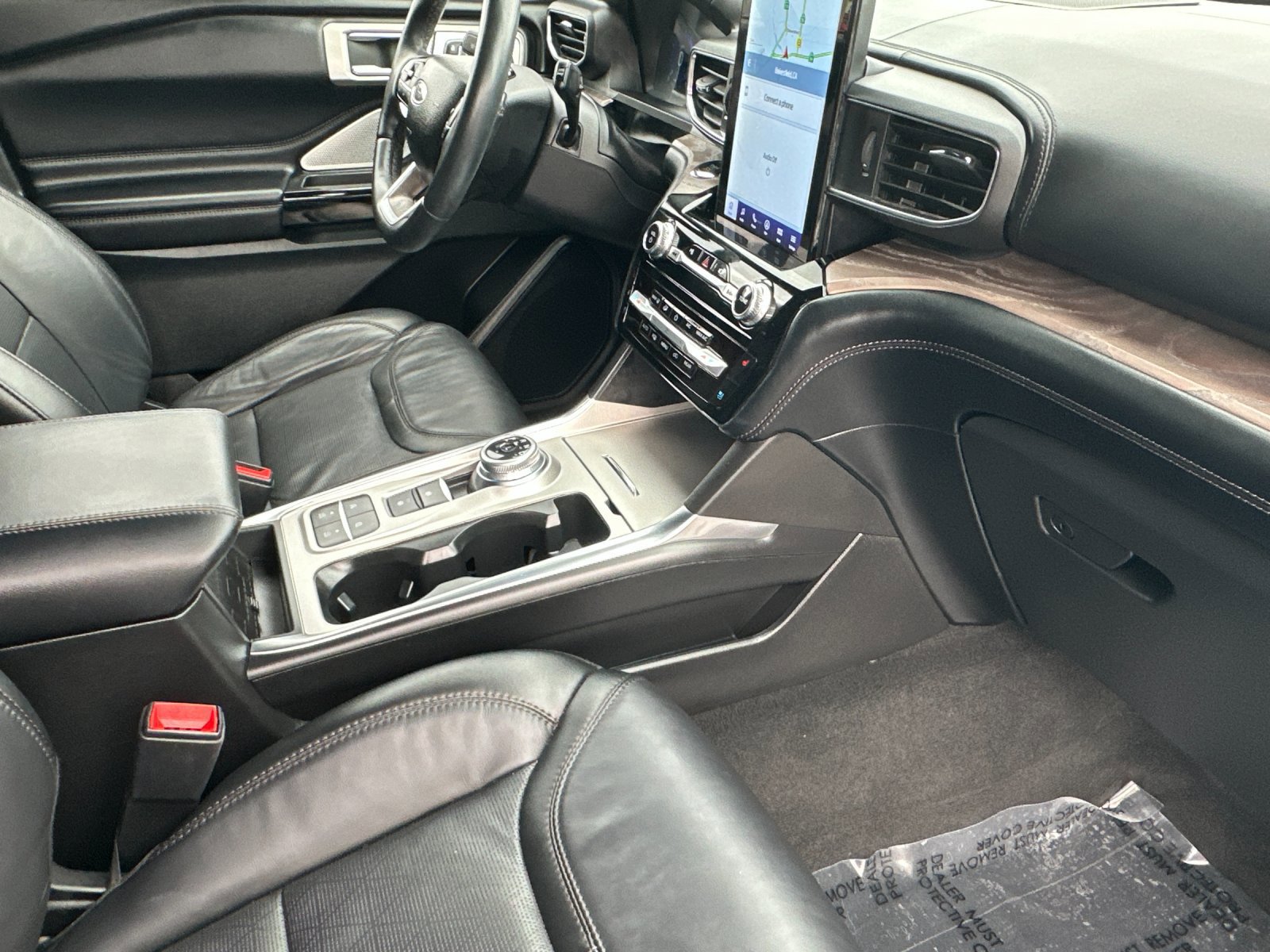 Certified 2022 Ford Explorer Platinum w/ Equipment Group 601A image 18