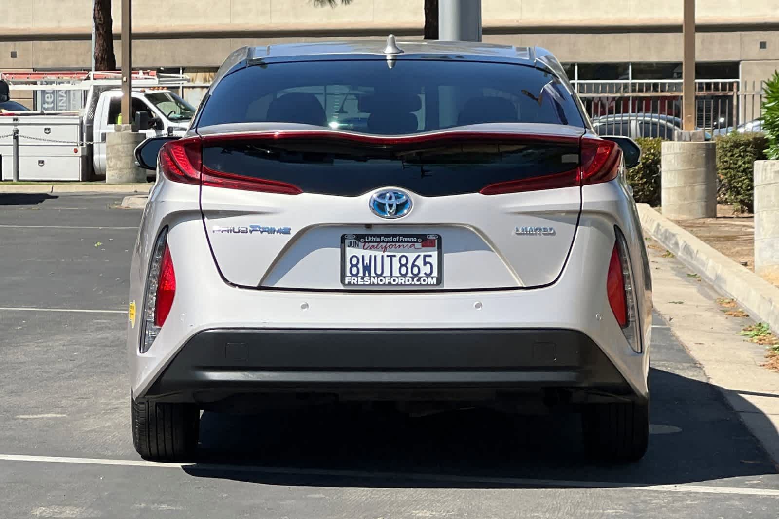 Used 2021 Toyota Prius Prime Limited w/ Carpet Mat Package (TMS) image 4