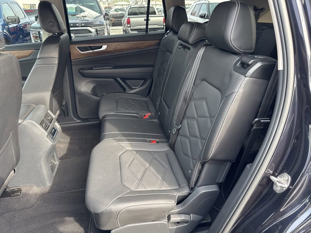 Used 2024 Volkswagen Atlas SE image 15