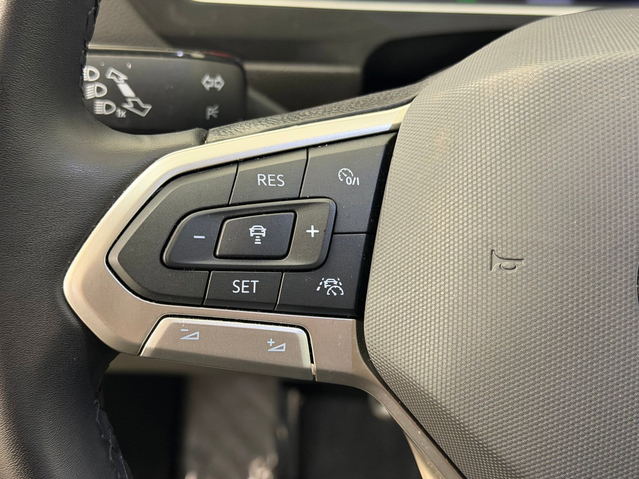 Used 2024 Volkswagen Tiguan Wolfsburg Edition image 16