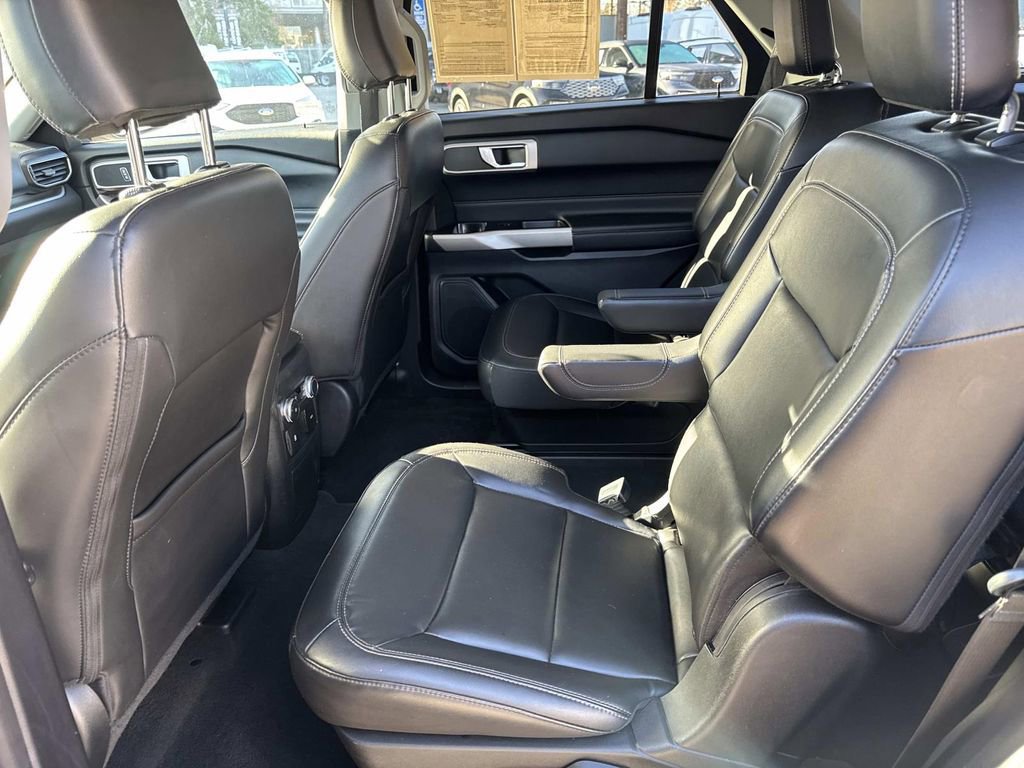 Certified 2022 Ford Explorer XLT w/ Equipment Group 202A image 14