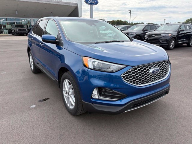 Certified 2024 Ford Edge SEL w/ Convenience Package AWD/4WD image 9
