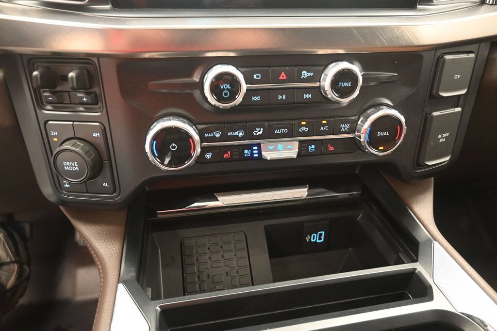 Certified 2025 Ford F250 King Ranch AWD/4WD image 9