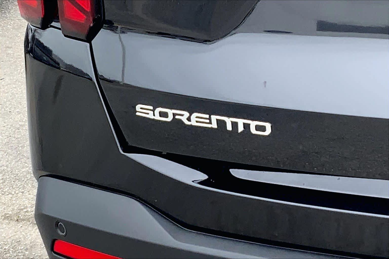 Used 2024 Kia Sorento S FWD image 10