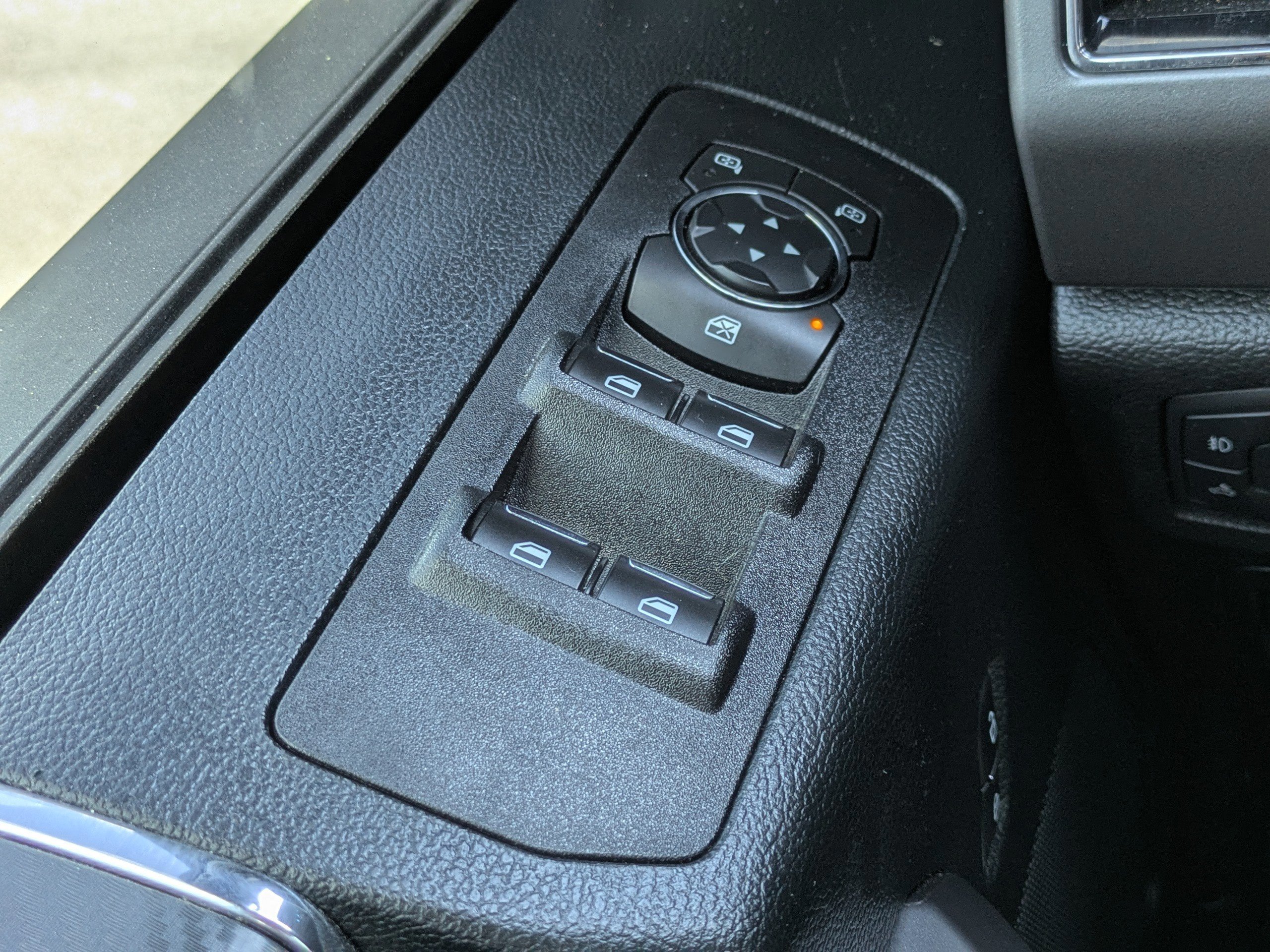 Certified 2020 Ford F150 XLT w/ Equipment Group 302A Luxury image 20