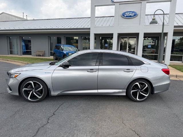 Used 2022 Honda Accord Sport image 2