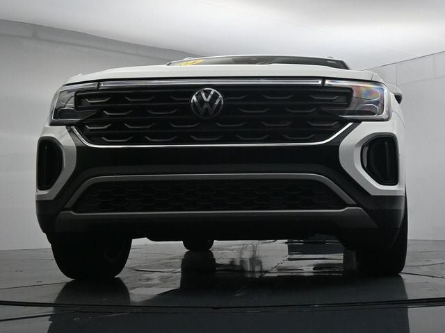 Used 2024 Volkswagen Atlas Cross Sport SE AWD/4WD image 28