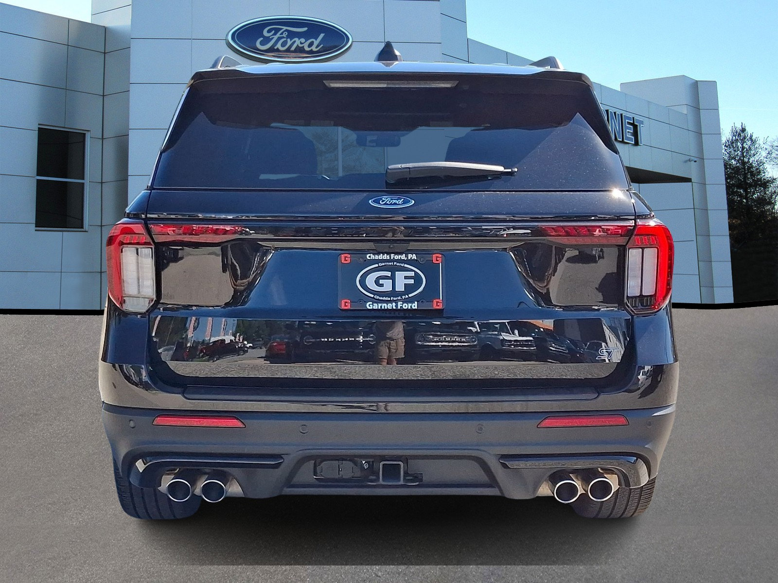 Certified 2025 Ford Explorer ST AWD/4WD image 7