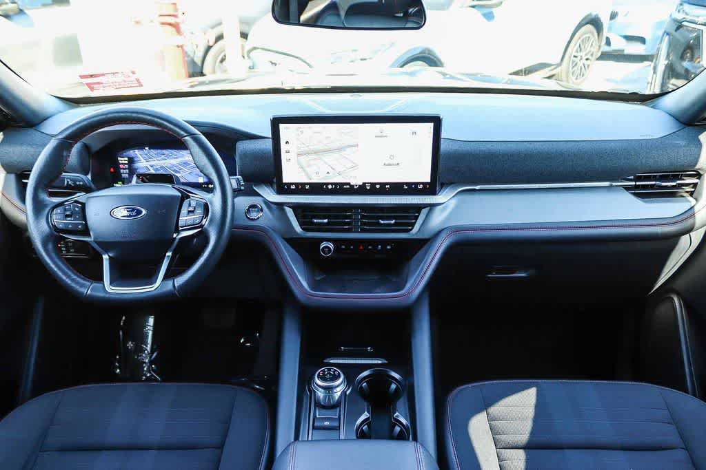 Certified 2025 Ford Explorer ST-Line w/ ST-Line Street Pack AWD/4WD image 12