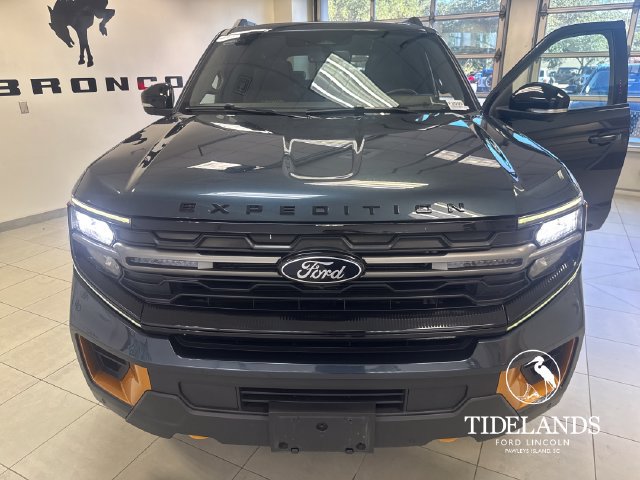 Certified 2025 Ford Expedition Tremor AWD/4WD image 28
