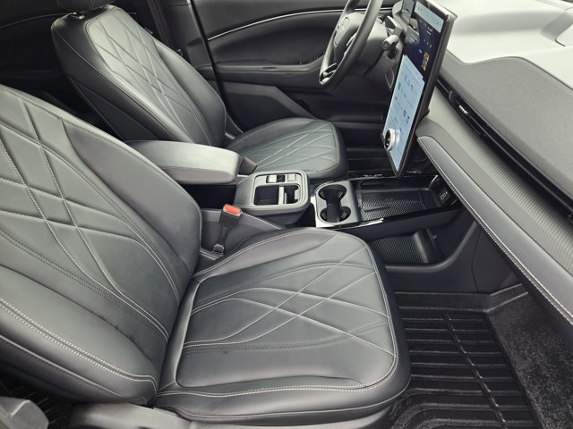 Certified 2025 Ford Mustang Mach-E Select w/ Comfort Package Lite image 12