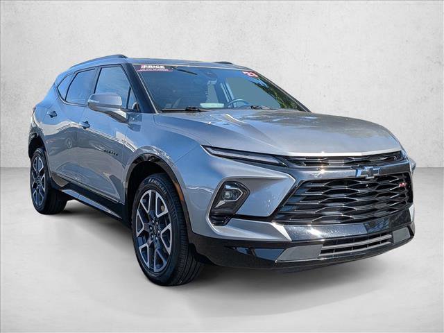 Used 2023 Chevrolet Blazer RS w/ Driver Confidence II Package image 3
