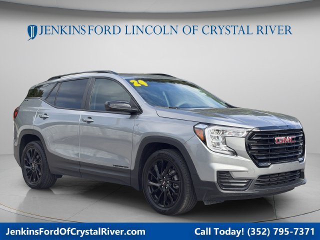 Used 2024 GMC Terrain SLE w/ Driver Convenience Package
