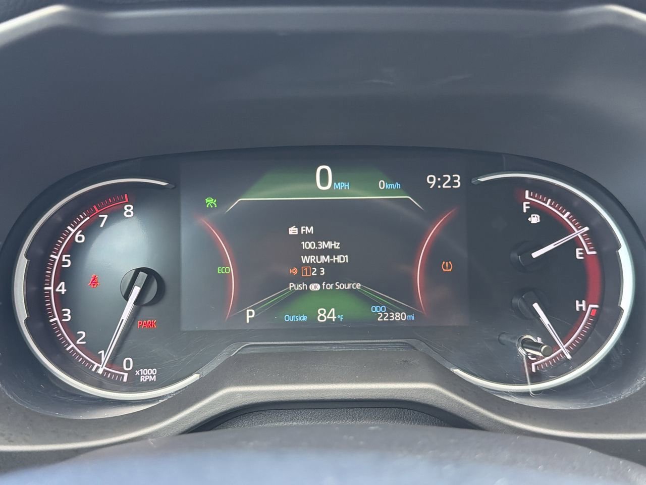 Used 2024 Toyota RAV4 LE FWD image 27