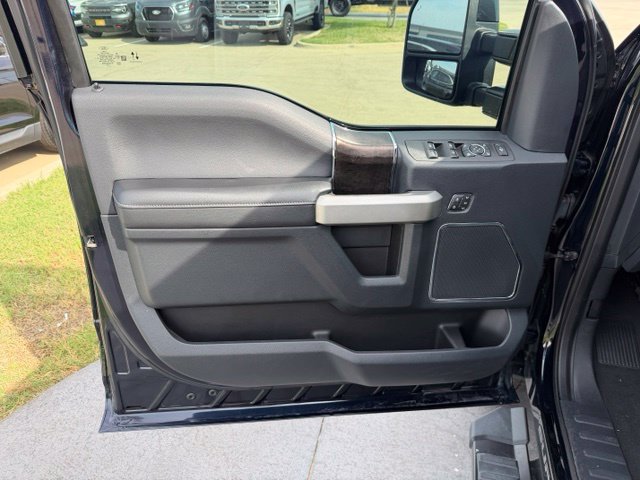 Certified 2022 Ford F250 Lariat w/ Lariat Ultimate Package AWD/4WD image 9