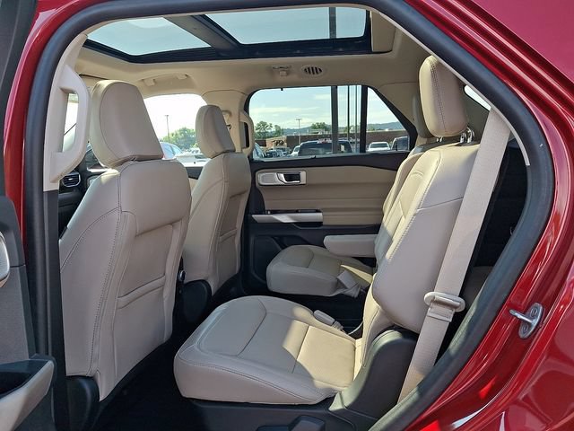 Certified 2024 Ford Explorer Limited w/ Limited Technology Package AWD/4WD image 10