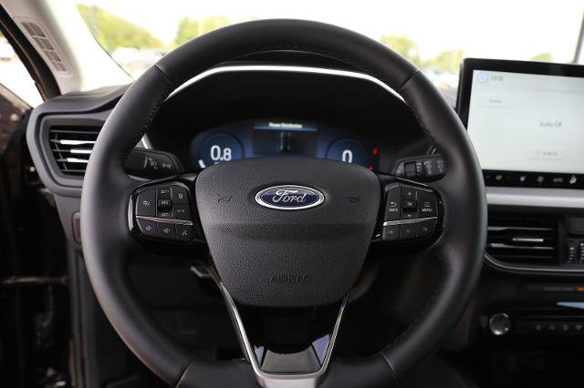 Certified 2025 Ford Escape Platinum AWD/4WD image 33