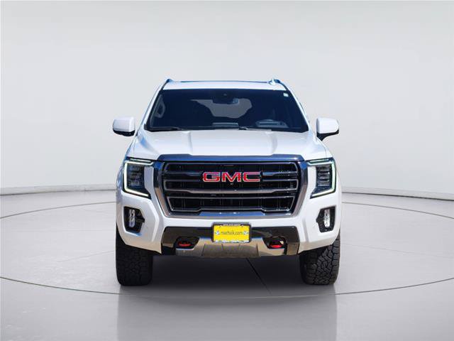 Used 2024 GMC Yukon AT4 w/ Technology Package AWD/4WD image 2