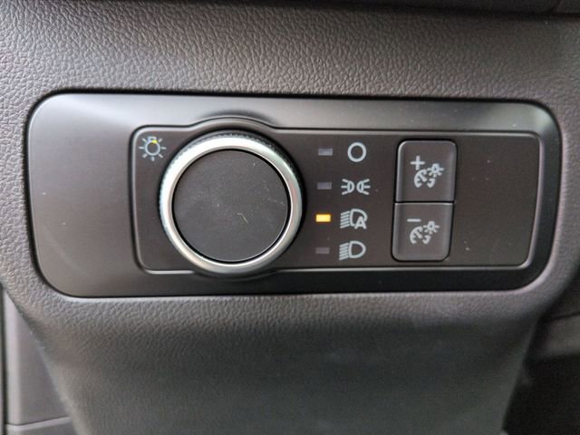 Certified 2022 Ford Escape SE w/ SE Sport Appearance Package image 14