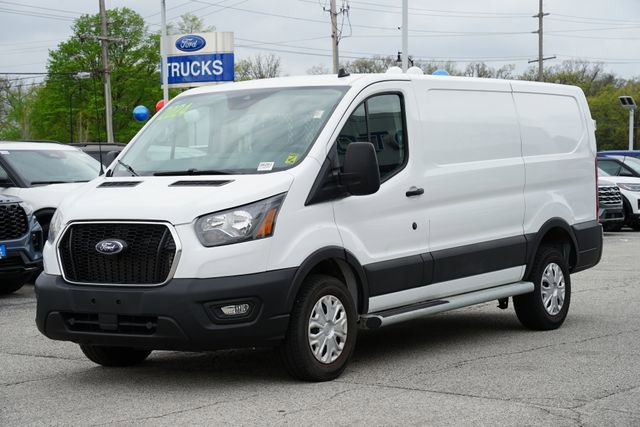 Certified 2024 Ford Transit 250 Low Roof w/ Exterior Upgrade Package RWD image 3
