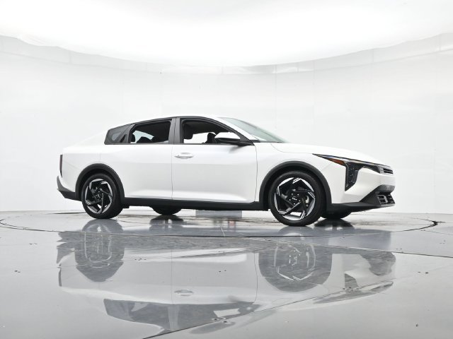 Used 2025 Kia K4 EX FWD image 35