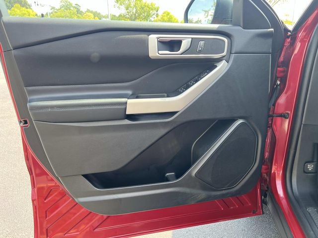 Certified 2020 Ford Explorer XLT w/ Class III Trailer Tow Package AWD/4WD image 17