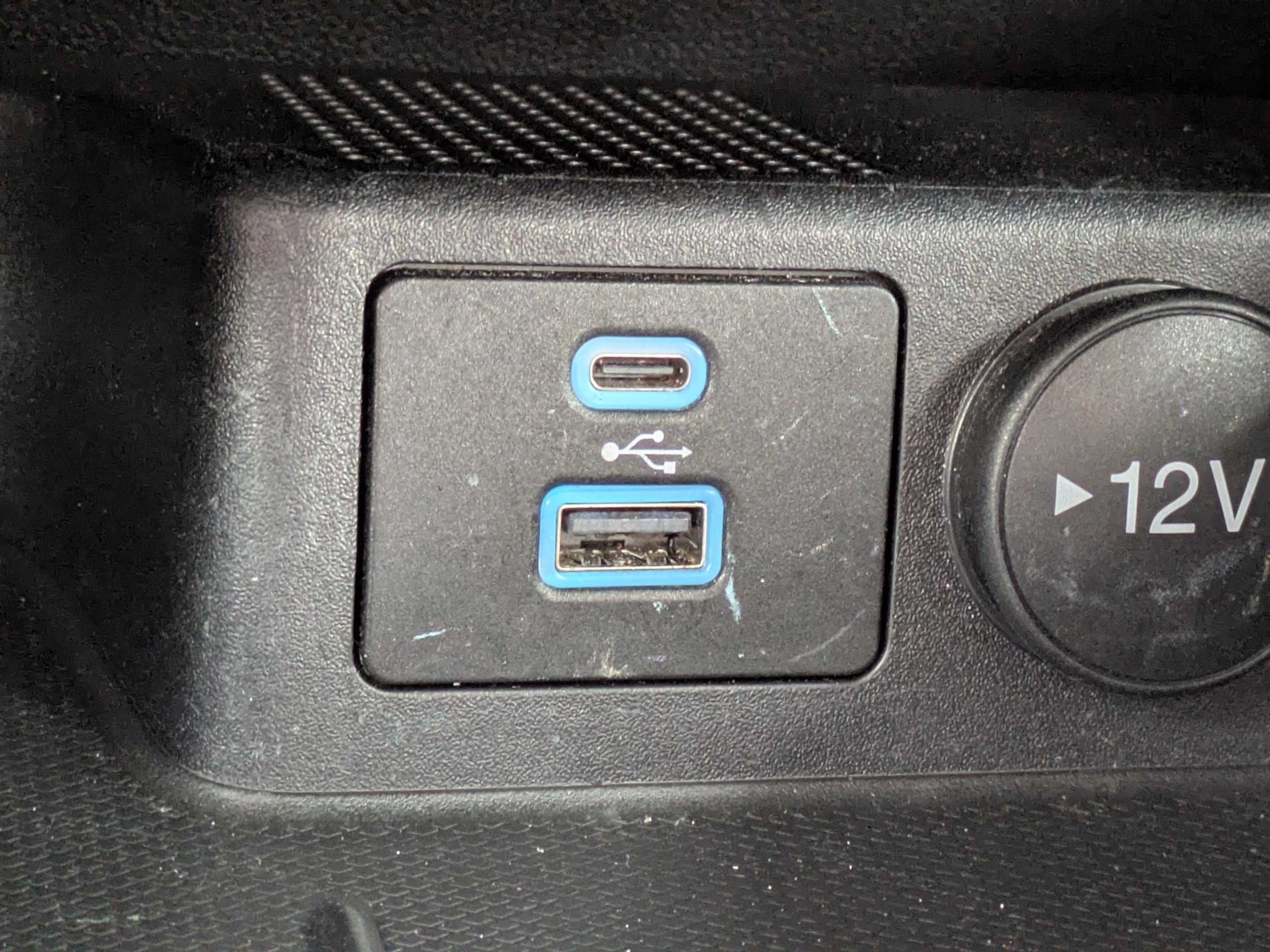 Certified 2022 Ford Escape SE w/ SE Sport Appearance Package AWD/4WD image 24