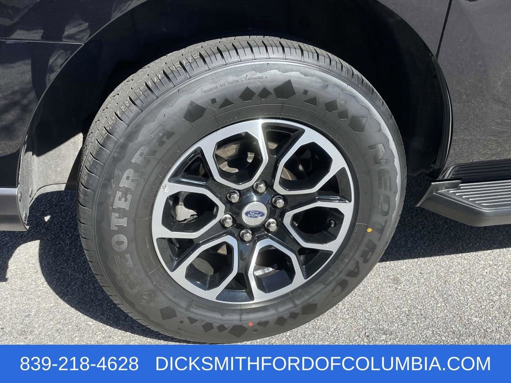 Certified 2024 Ford Expedition Max XLT image 7