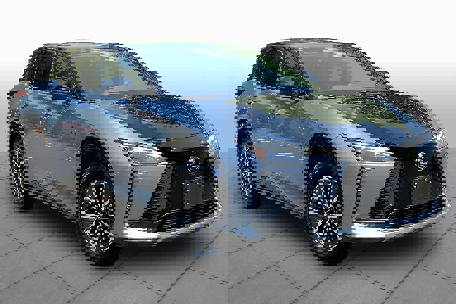 Used 2024 Lexus RZ 300e Premium w/ Accessory Package (Z1) FWD video 2