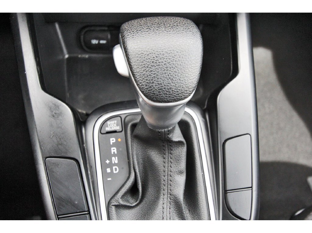 Used 2025 Kia Soul LX w/ LX Technology Package FWD image 28