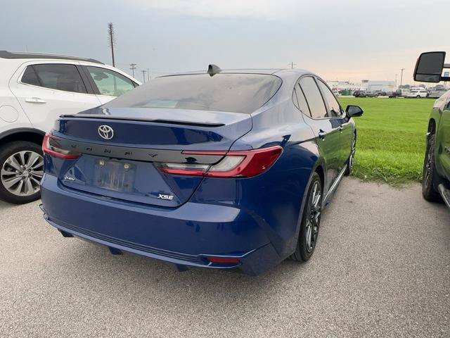 Used 2025 Toyota Camry XSE FWD image 3