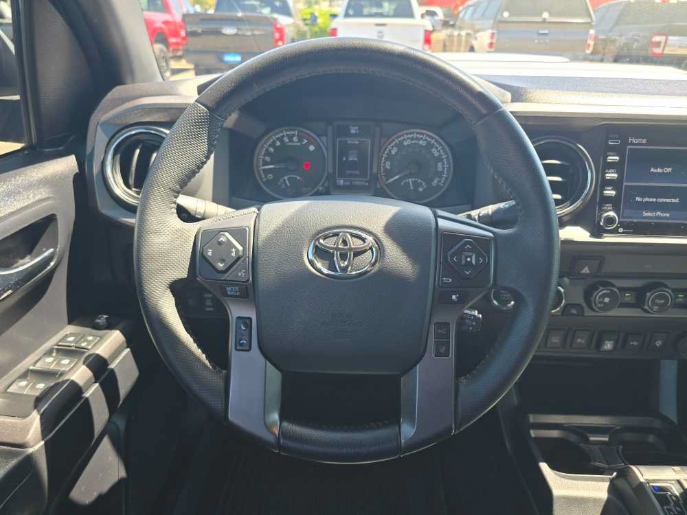 Used 2020 Toyota Tacoma TRD Sport w/ Technology Package AWD/4WD image 11