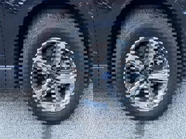 Certified 2020 Ford Edge SEL w/ Convenience Package image 9