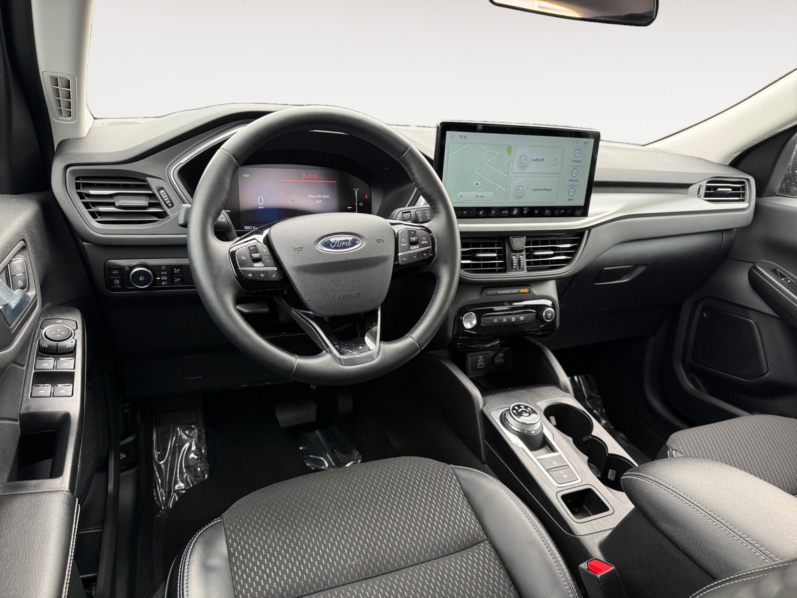 Certified 2025 Ford Escape SE w/ Class II Trailer Tow Package image 15