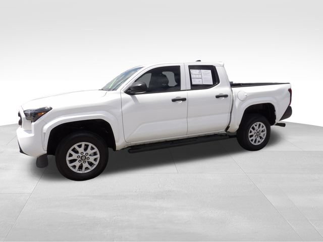 Used 2024 Toyota Tacoma SR AWD/4WD image 5