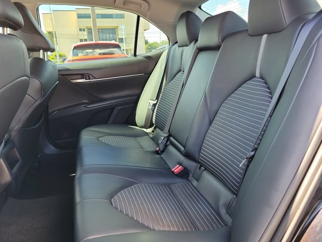 Used 2023 Toyota Camry SE FWD image 16