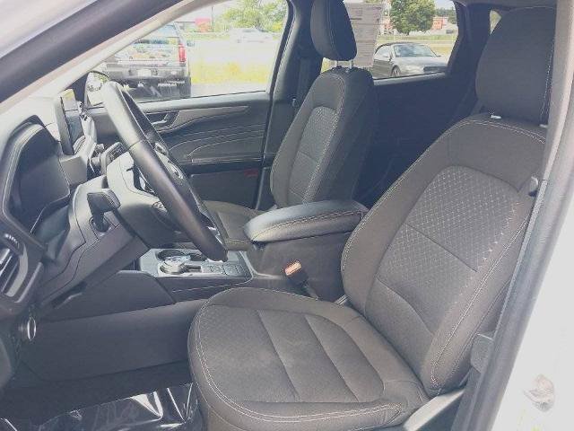 Certified 2024 Ford Escape Active AWD/4WD image 23