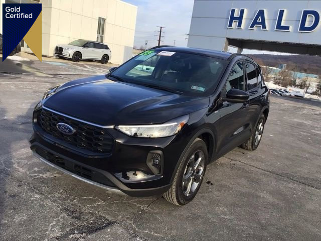 Certified 2025 Ford Escape ST-Line Select image 1