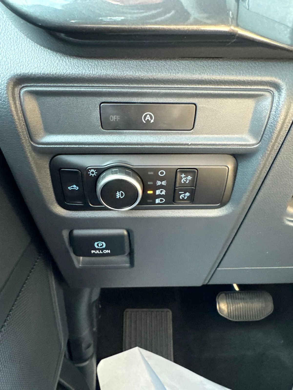 Certified 2025 Ford F150 STX w/ Equipment Group 200A AWD/4WD image 24