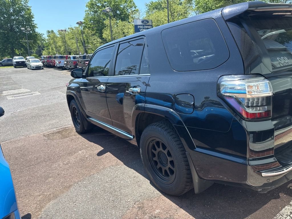 Used 2022 Toyota 4Runner Limited AWD/4WD image 5