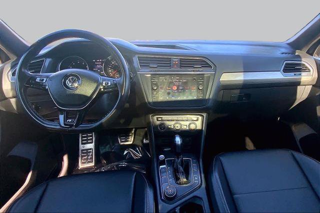 Used 2021 Volkswagen Tiguan SE R-Line AWD/4WD image 16