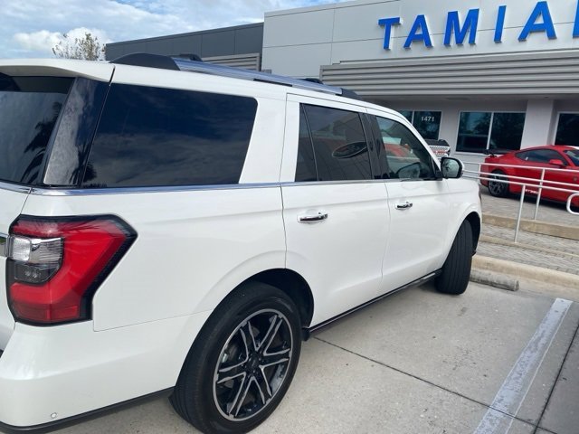 Certified 2021 Ford Expedition Limited image 3