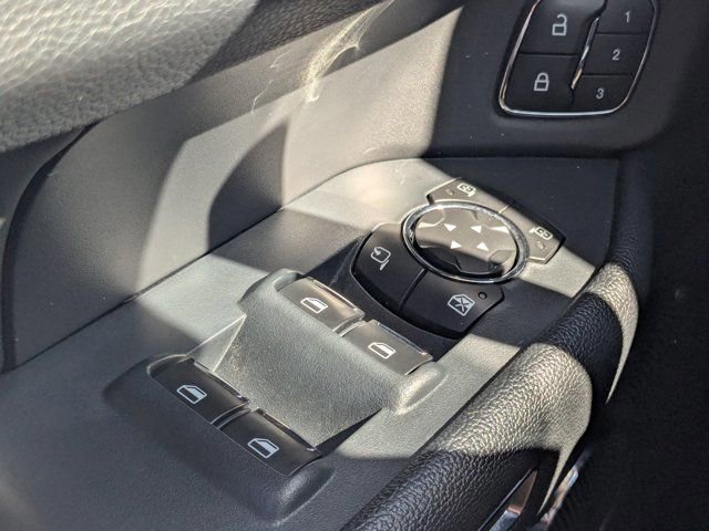 Certified 2022 Ford Expedition XLT image 26